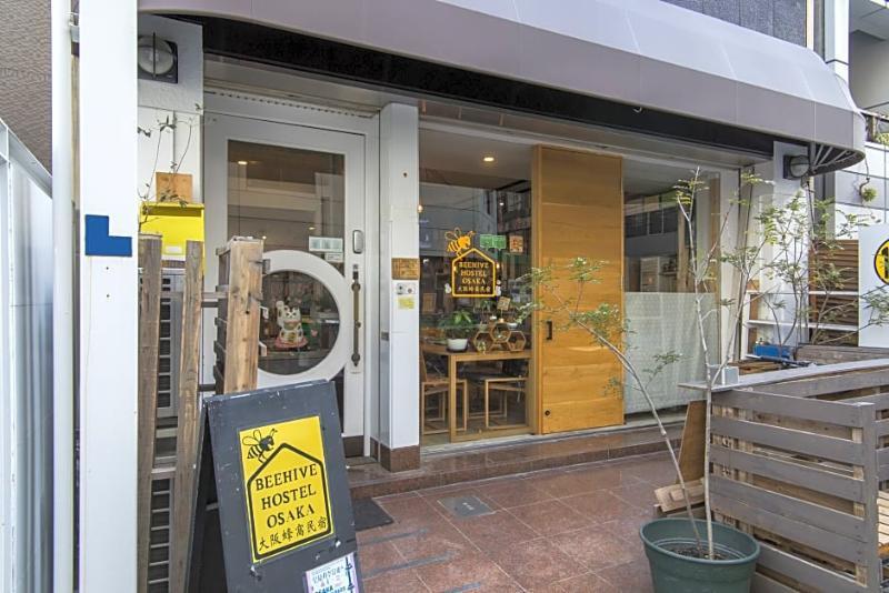 Beehive Hostel Osaka Zewnętrze zdjęcie